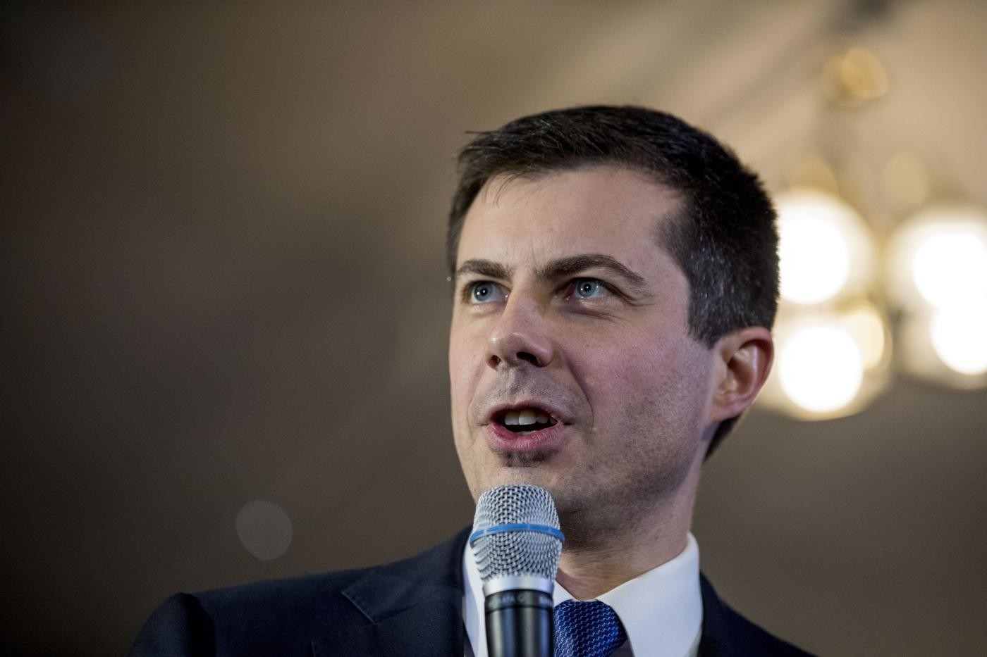 Usa, primarie Iowa: vince di un soffio Pete Buttigieg, davanti a Sanders