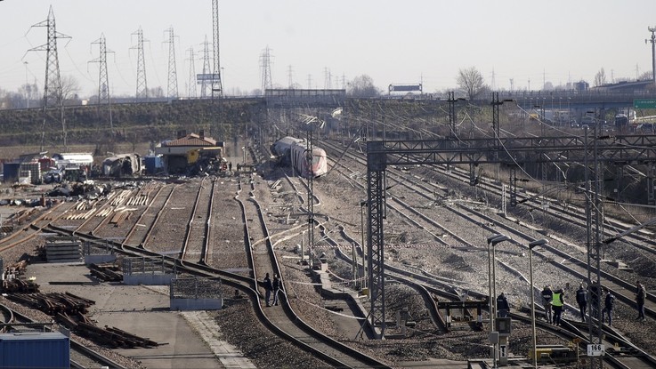 Treno deragliato: 5 operai indagati
