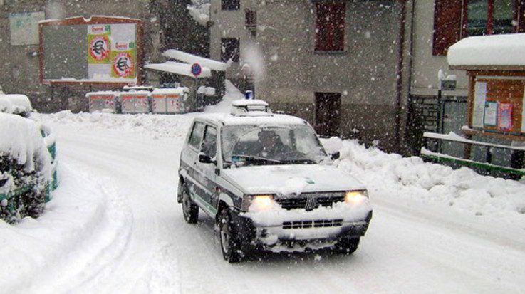 Sondrio, morta 77enne colpita da tetto scoperchiato da raffiche vento
