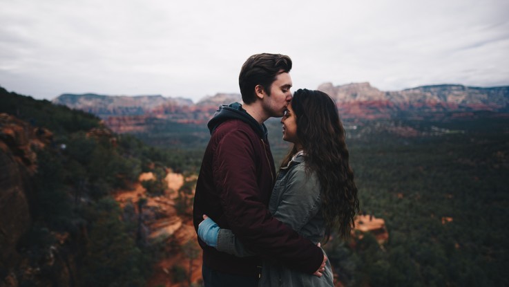 L'oroscopo di giovedì 13 febbraio, Capricorno: l'amore è fuori controllo