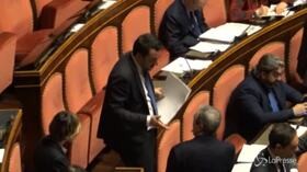 Gregoretti, Salvini esce osannato dal Senato