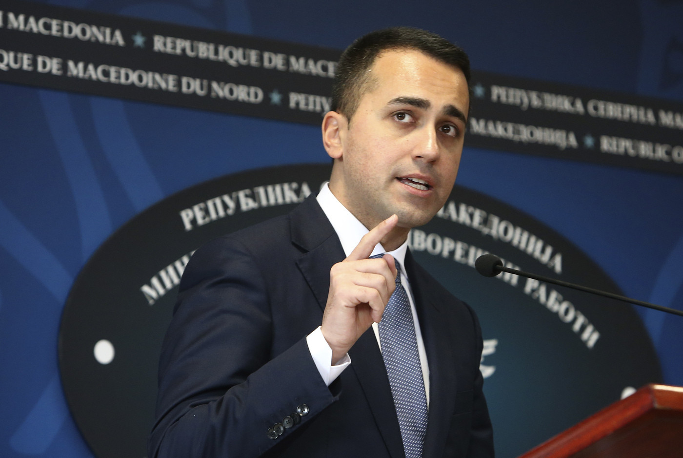 Coronavirus, Di Maio: “Un volo anche per 35 italiani su nave Diamond”