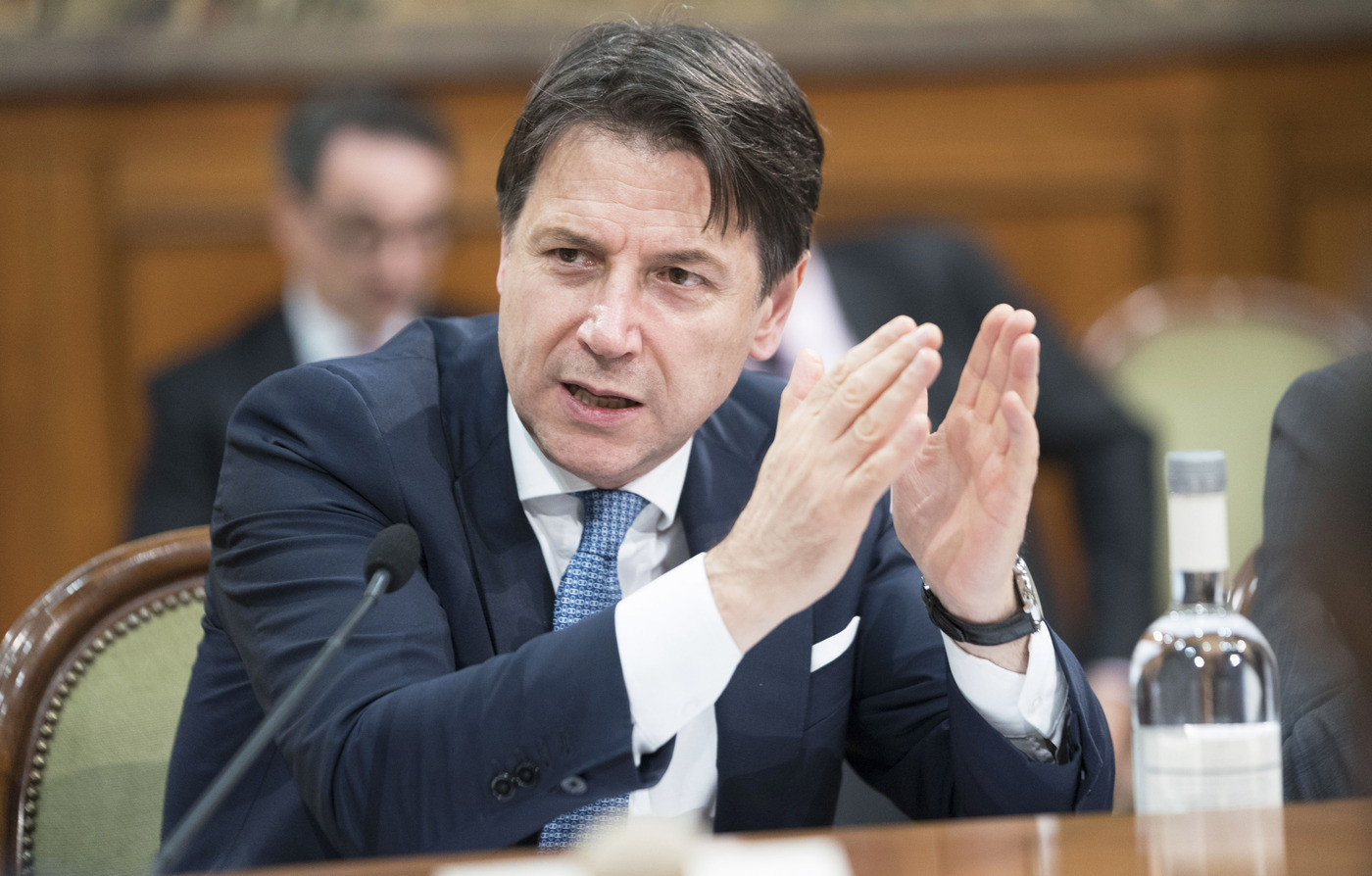 Conte: “Non cerco altre maggioranze”. Quirinale: “Stupore”