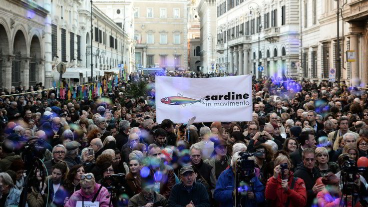Le Sardine in piazza a Roma: "Abolire i decreti sicurezza"