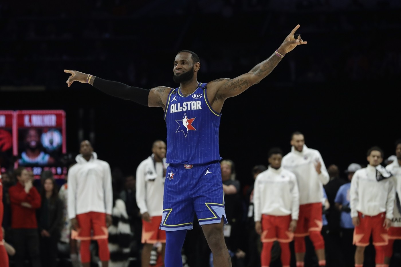Nba: team LeBron rimonta e vince l’All Star Game. Mvp a Kawhi Leonard