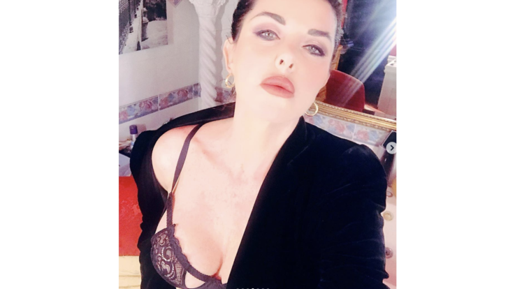 Alba Parietti, sensualità esplosiva