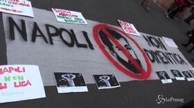 Salvini a Napoli, comitati antirazzisti in piazza: “Pronti a manifestare ogni volta che verrà in città”