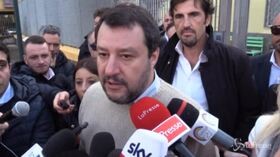 Napoli, Salvini in centro per disabili: “Il gestore minacciato per la mia visita”