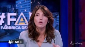 Fake, siparietto Petrini-Bertolino prima della puntata