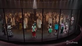 Aperta la Milano fashion week, spettacolo da Gucci