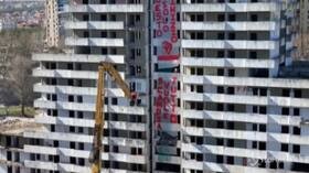 Demolita la Vela Verde di Scampia, simbolo di Gomorra