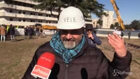 Scampia, l’abbattimento della Vela Verde: abitanti divisi tra sollievo e nostalgia