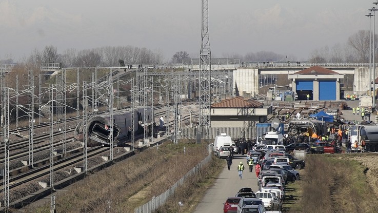 Treno deragliato nel Lodigiano, indagato Ad Ferrovie Gentile