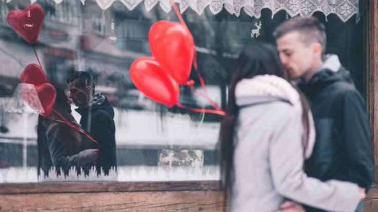 L'oroscopo di sabato 22 febbraio, Gemelli: un amore complicato vi tiene in tensione