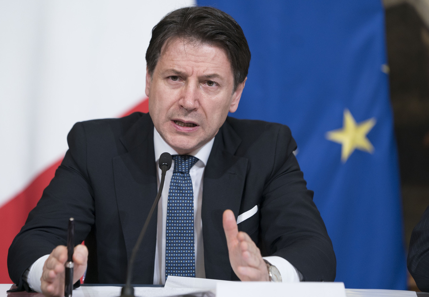 Coronavirus, Conte predica calma, Salvini attacca: Se non è in grado vada via
