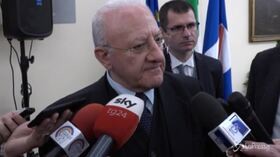 Coronavirus, De Luca ai giornalisti: “Dateci una mano, verificate fondatezza notizie”