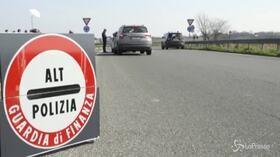 Lodi, posti di blocco intorno alla zona rossa: Nessun isterismo, la popolazione collabora