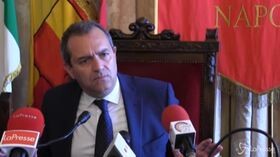 Coronavirus, De Magistris: “Italiani gli appestati del mondo”