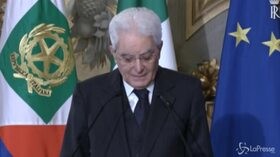 Mattarella: “Grazie a medici, infermieri e a chi è in prima linea contro coronavirus”