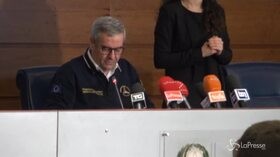 Coronavirus, Borrelli: “1.049 contagiati ma più della metà sono a casa”