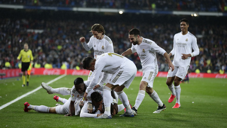 Liga, Real vince il Clasico sotto gli occhi di Cr7: Barça ko 2-0
