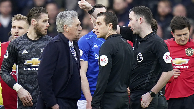 Premier: Everton, pari e polemiche con lo United. Ancelotti espulso, Mourinho ko