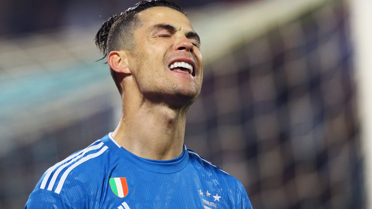 Cristiano Ronaldo in ansia: la mamma ricoverata d'urgenza per ictus