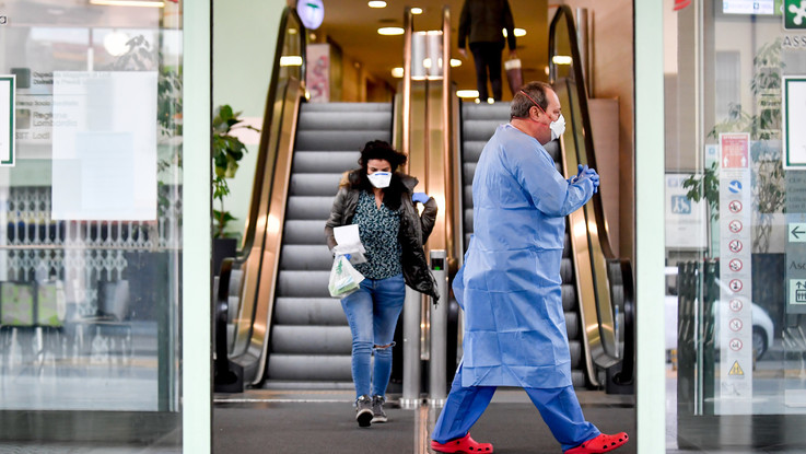 Coronavirus, Amsi: Da regioni chiesti 30% in più di medici stranieri