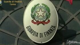 Blitz della Guardia di Finanza di Torino contro i coronavirus shop