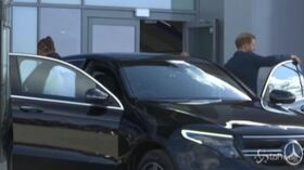 Harry arriva a Silverstone con Lewis Hamilton, il principe in auto col campione di F1