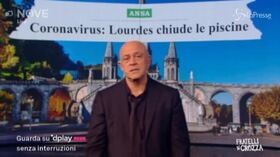 Crozza e il coronavirus: “Piscine chiuse a Lourdes, messaggio di Dio?”