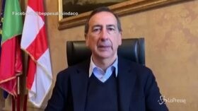 Coronavirus, l’appello di Sala: “La tecnologia può aiutare, chiedete di lavorare da casa”