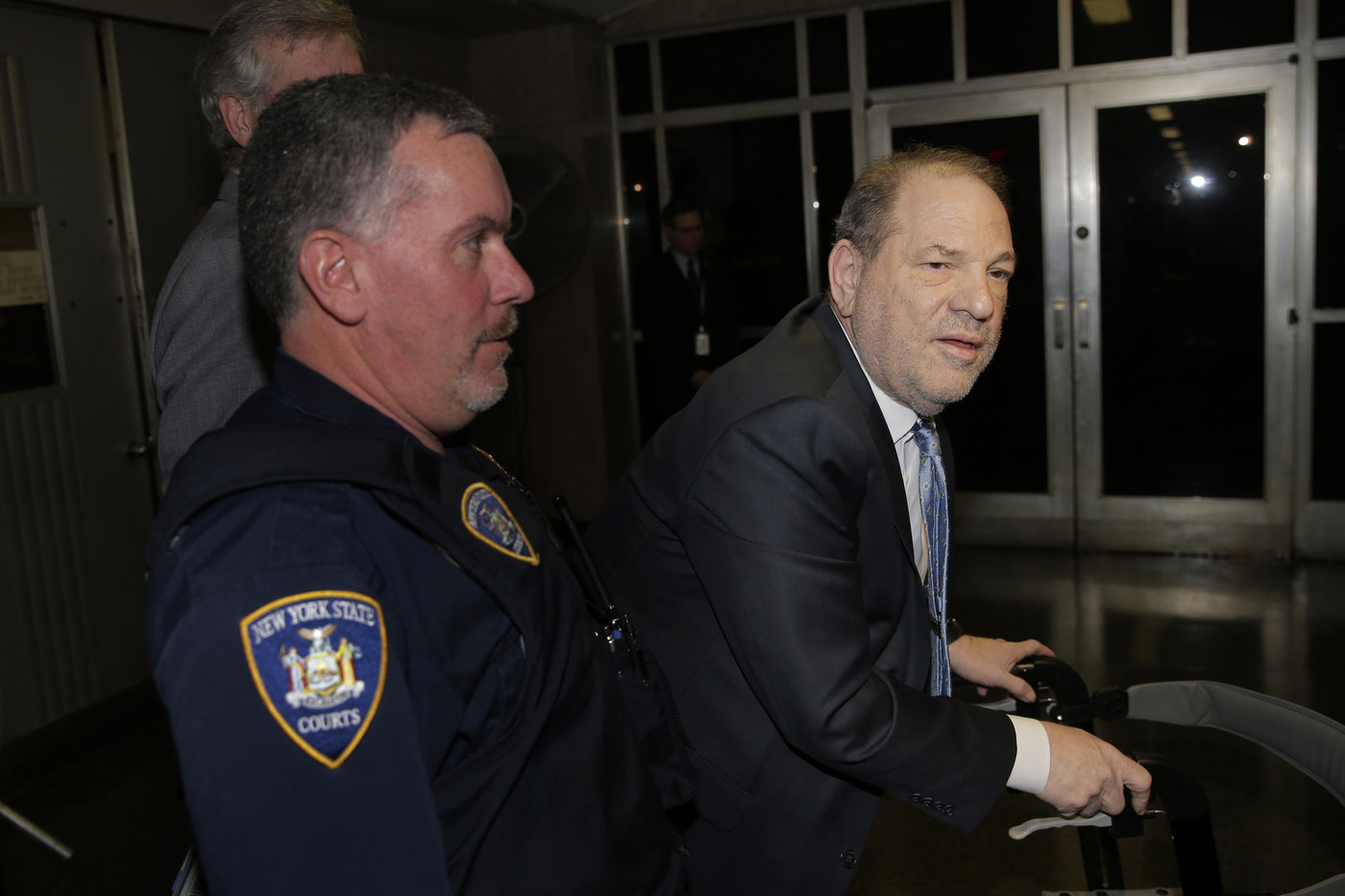 Molestie, 23 anni di carcere a Weinstein per stupro e aggressione