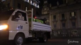 Coronavirus, sanificazione straordinaria delle strade a Napoli
