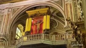 Coronavirus, il Crocifisso miracoloso esposto nella Basilica del Carmine di Napoli