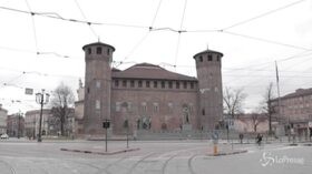 Torino deserta nel primo giorno di lockdown