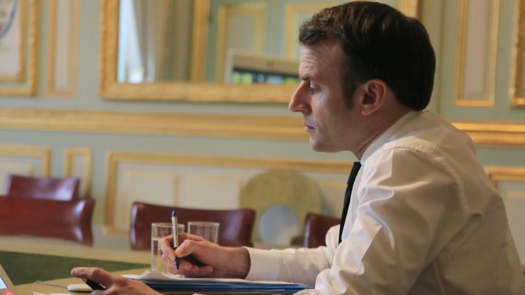 Francia, Macron annuncia la chiusura di scuole e università