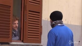Coronavirus, Napoli: i volontari della Gioventù Cattolica in aiuto degli anziani soli