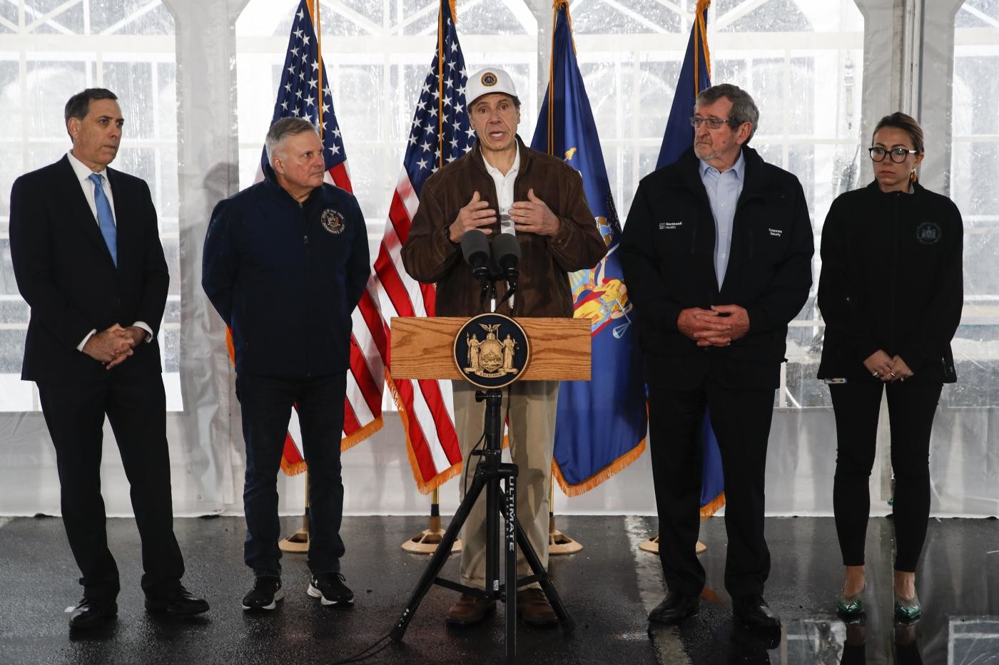 Coronavirus, primo morto a New York, raddoppiano le vittime in Gran Bretagna