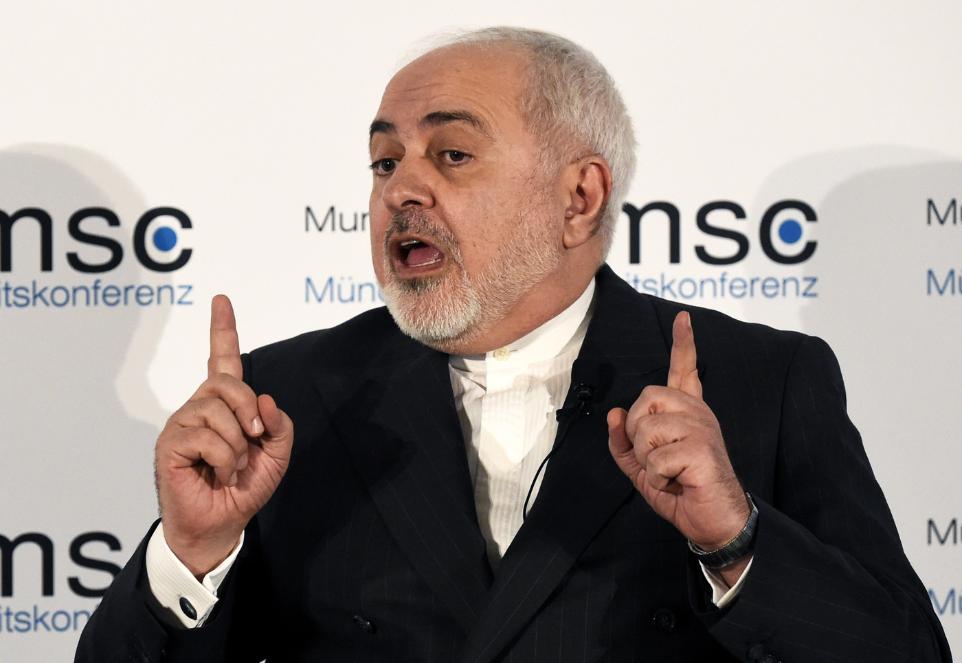 L’Iran attacca gli Usa: “Terrorismo economico ostacola lotta all’epidemia”