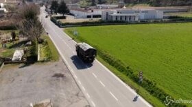 Coronavirus, convoglio dell’Esercito trasporta le bare da Bergamo al Piemonte