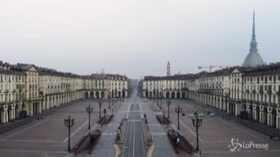 Coronavirus: Torino è deserta, il drone vola sopra una città irreale