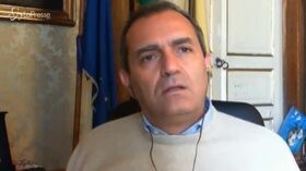 A Napoli 4 medici rifiutano incarico, De Magistris: “Sono disertori”