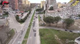 Coronavirus, a Scampia vola il drone dei carabinieri
