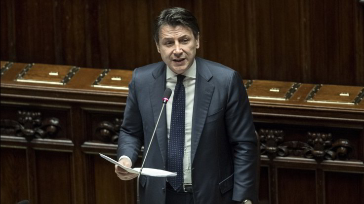 Coronavirus, Conte interviene alla Camera: "Presto altri 25 miliardi per imprese e cittadini"