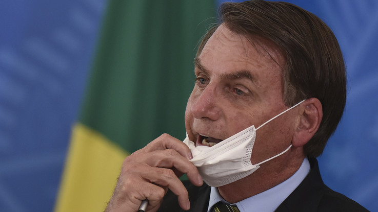 Coronavirus, Bolsonaro: poco più di un raffreddore