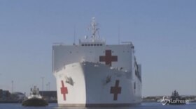 Coronavirus, arrivata a Los Angeles la nave ospedale Mercy