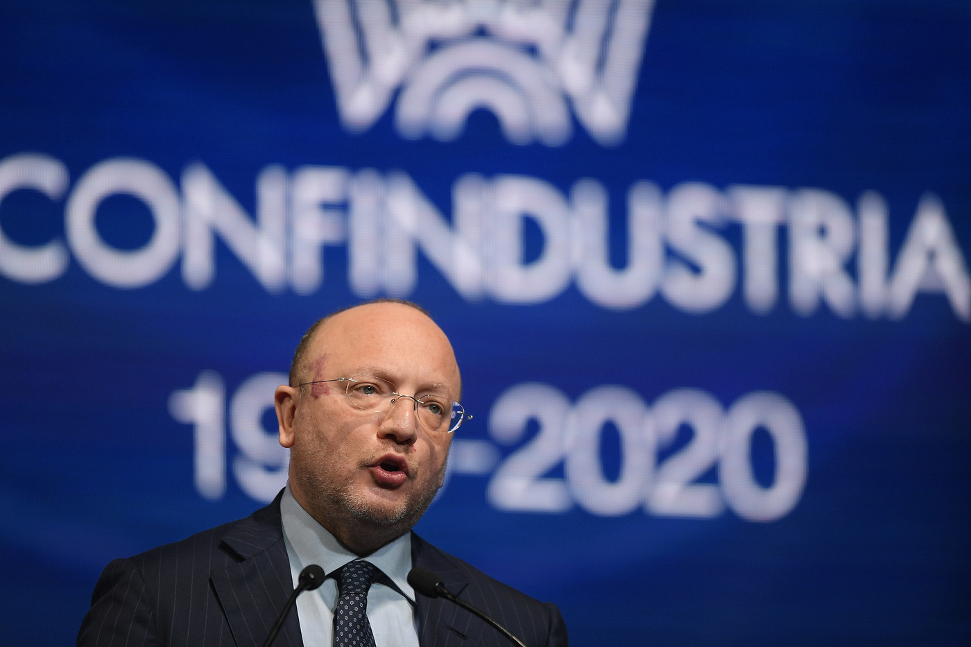 Coronavirus, Confindustria: “Nel 2020 Pil italiano in calo del 6%”
