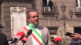 Allarme povertà, De Magistris “No a chi lucra su difficoltà della gente”