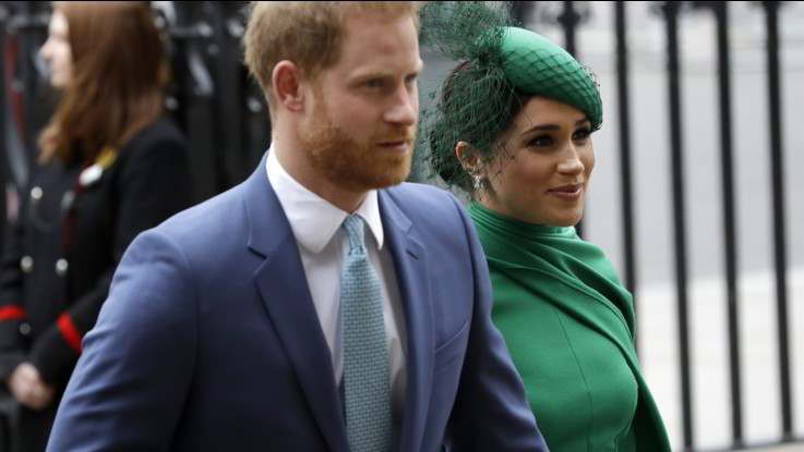 Harry e Meghan da oggi non sono più Altezze Reali, inizia una vita da comuni mortali. A cominciare dai debiti